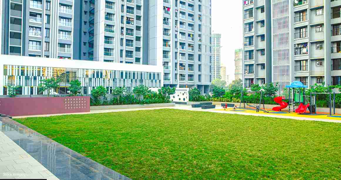 Amenities Multipurpose Lawn in Dosti Brahmand Project